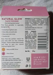 Pond&#39;s Natural Glow Face Powder