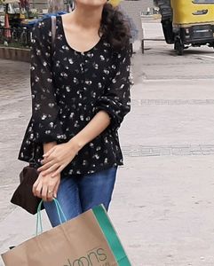 **PRICE DROP ALERT** Black Floral Top , Bust - 32 (Inches)