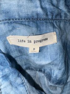 Forever 21 women&#39;s Denim Style Shirt