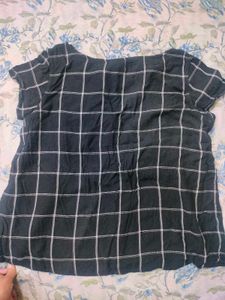Black Checkered Embroidered Top🖤
