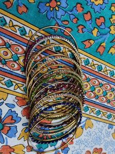 2 Colorful Bangle Set