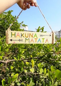Hanging with quote &#34;Hakuna Matata&#34;