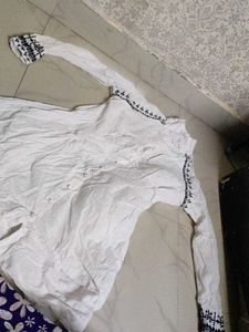 White Embroidered Kurta