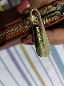 MICHAEL KORS JET SET MD CHAIN POUCHETTE
