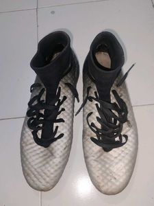 Nivia Oslar Blaze Football Shoes Size 8
