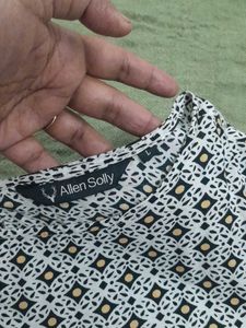 Allen Solly Top in New condition