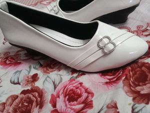 White Pointed Toe Flats