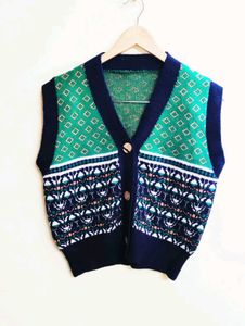Patterned Knit Vest size-40