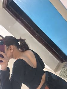 Black Long Sleeve Crop Top