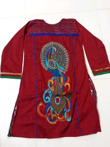 Stylish Red &amp; Green Ethnic Kurta