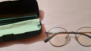 Grey Metal Round Glasses