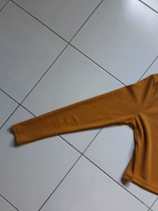 Women&#39;s Fitted Crop Top