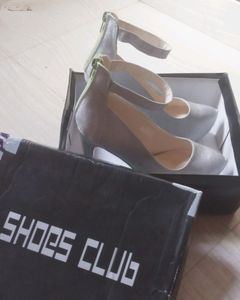 Queen Heels.