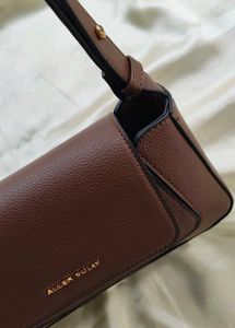 Allen Solly Shoulder baguette bag