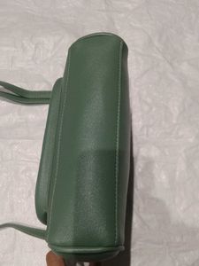 Stylish Green Crossbody Bag