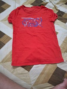 Set of 1 shorts and 2 shirts
