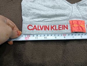 Calvin Klein 32Bra