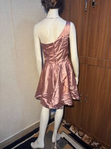 Elegant One-Shoulder Party Dress