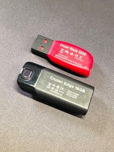 SanDisk Pendrives 16GB X 2 + 32GB