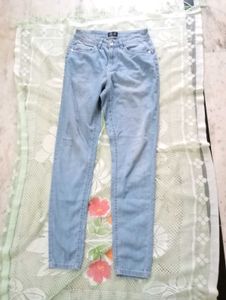 High Waisted Jeans 🌼