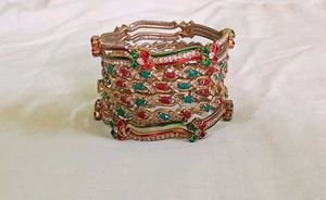 Elegant Bangle Set