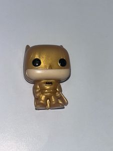 Batman edition Kinder Joy  Golden Batma