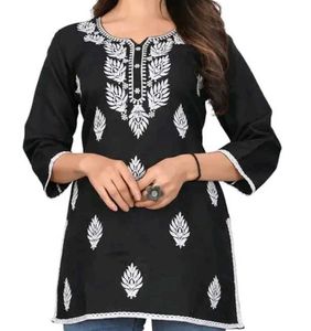 Elegant Black Embroidered Kurta