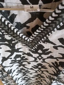 Sanganeri Black Bold Floral Print Cotton Top