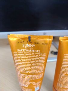 Sunny Harbal Face Wash