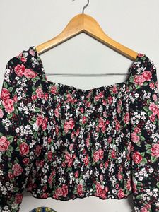 Floral Print Smocked Crop Top🌸