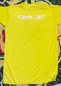 T Shirt New Small Size