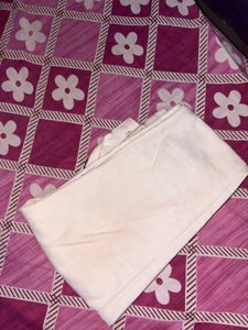 White Straight Leg mon-fit Jeans 👖❤️