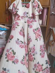 CREAM FLORAL DRESS