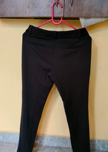 Black 🖤 Pant For Women