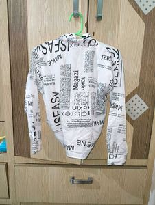 Stylish Graphic Print Shrug