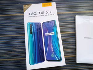 Micromax Unite 2 (A106) + Realme XT Box