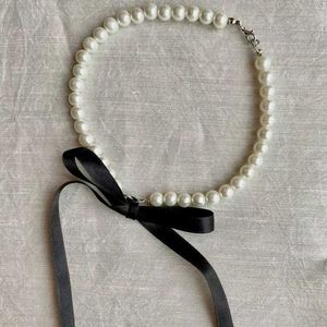 Pearl Ribbon Choker
