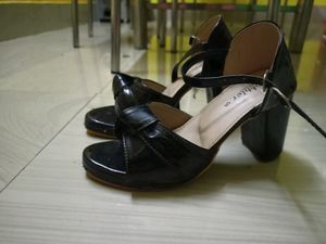 black heel