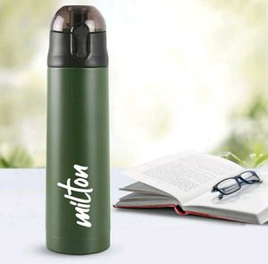 Milton Thermosteel Crown 900 Water Bottle