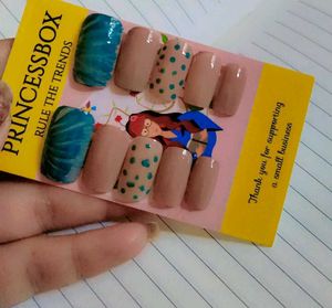 Press-On Nail Bundle