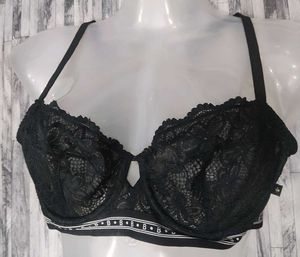 mrs 34 c hot look 🧡