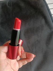 Studiowest Lure 02 Shine Lipstick