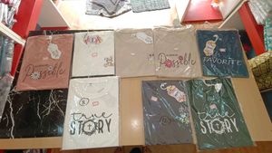 Women&#39;s &amp; Girls T-shirts