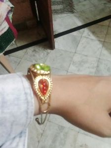 Bracelet