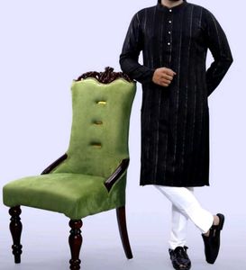 Men&#39;s Black Striped Kurta