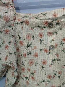 Floral Puff Sleeve Blouse