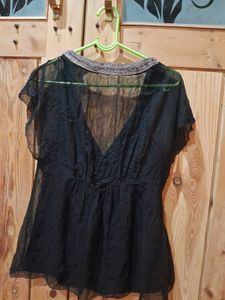 Elegant Black V-Neck Top