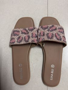 LUNA BLU 39 Stylish Leopard Print Slides