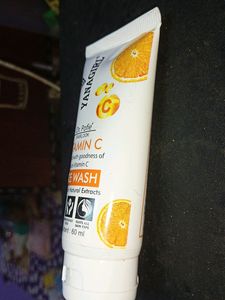 Yana Girl Dr. Pofie Fair Look Vitamin C Face Wash
