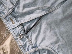 Light Wash Straight Leg Jeans